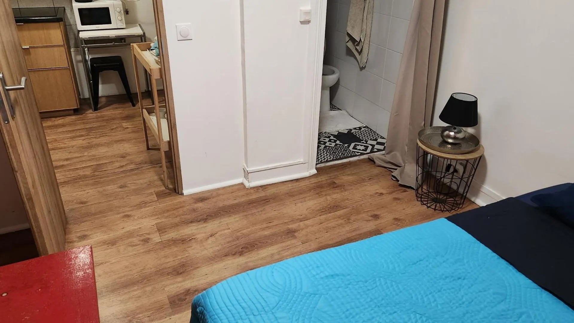 Centre Pres Des Buttes Chaumons Apartment Paris